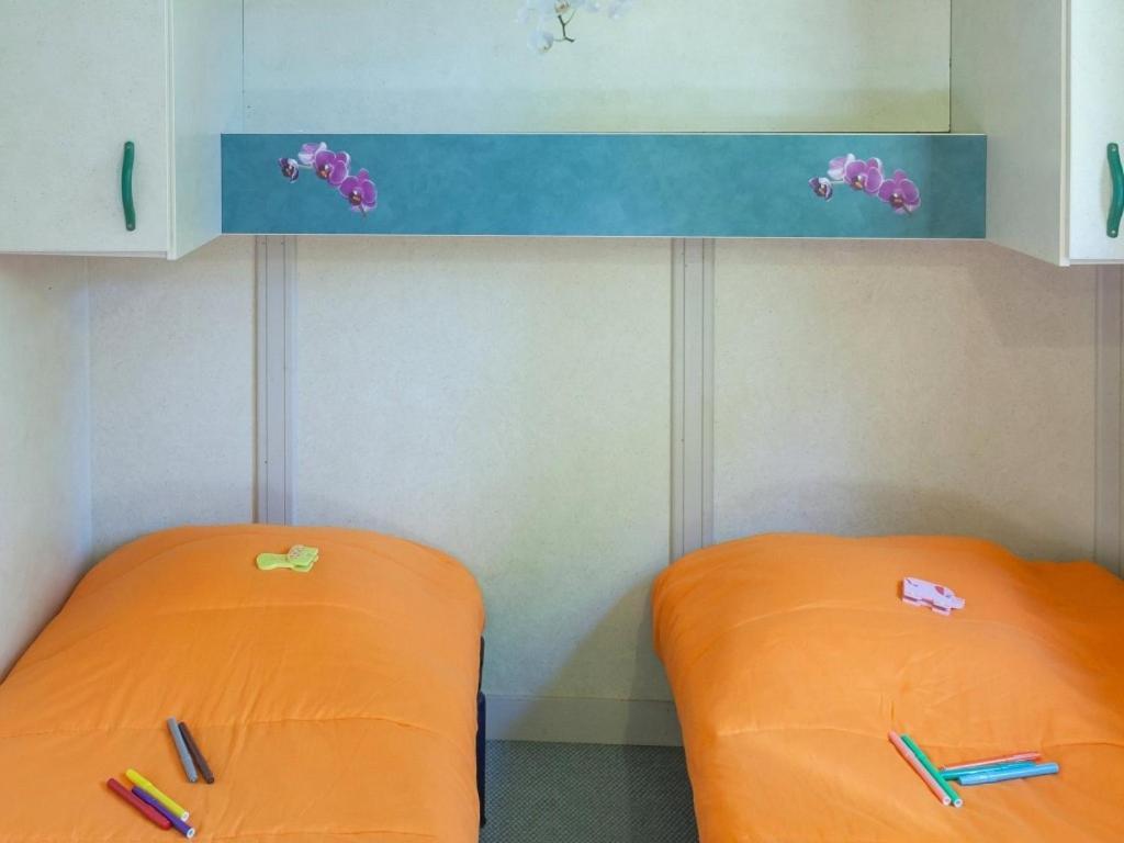 Camping Les Gorges Du Chambon Hotell Eymouthiers  Eksteriør bilde
