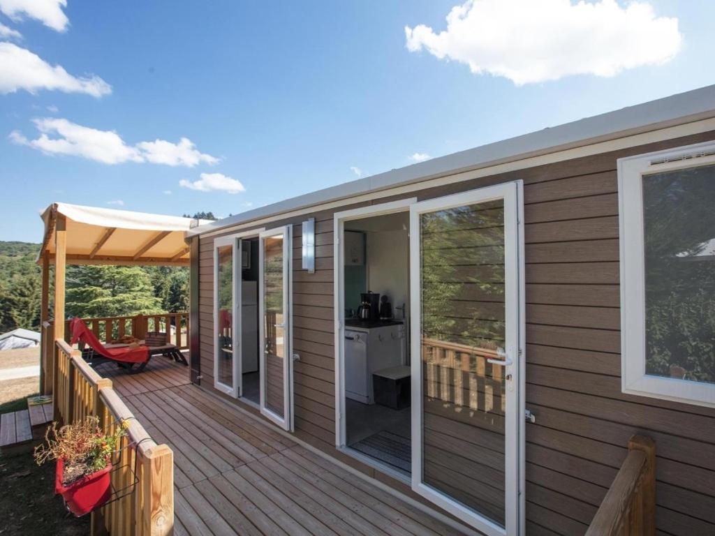 Camping Les Gorges Du Chambon Hotell Eymouthiers  Eksteriør bilde